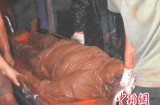 消防手刨3小時挖出被埋老人