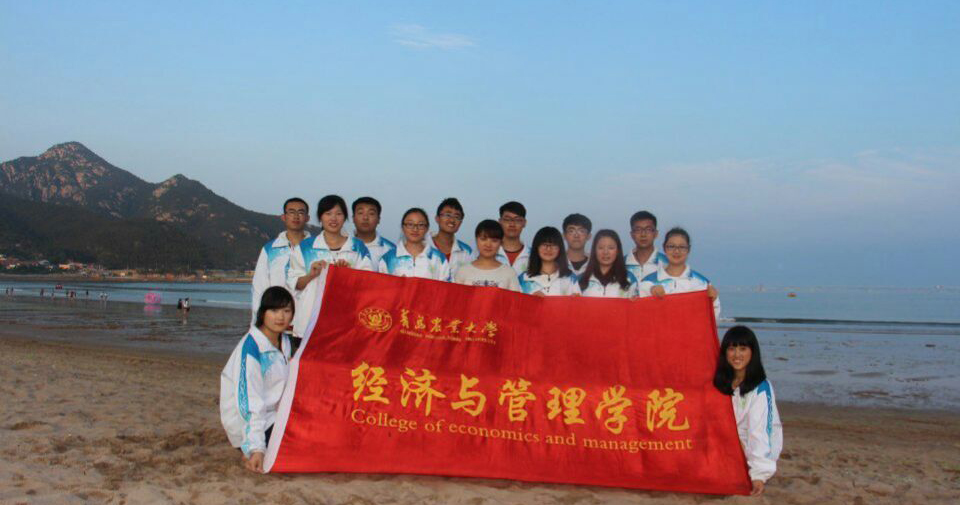 青島農(nóng)業(yè)大學(xué):關(guān)愛(ài)沂蒙老兵
實(shí)踐地:山東臨沂市